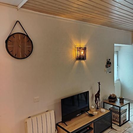 Maison De Village Appartement Rdc Avec Terrasse Gy エクステリア 写真