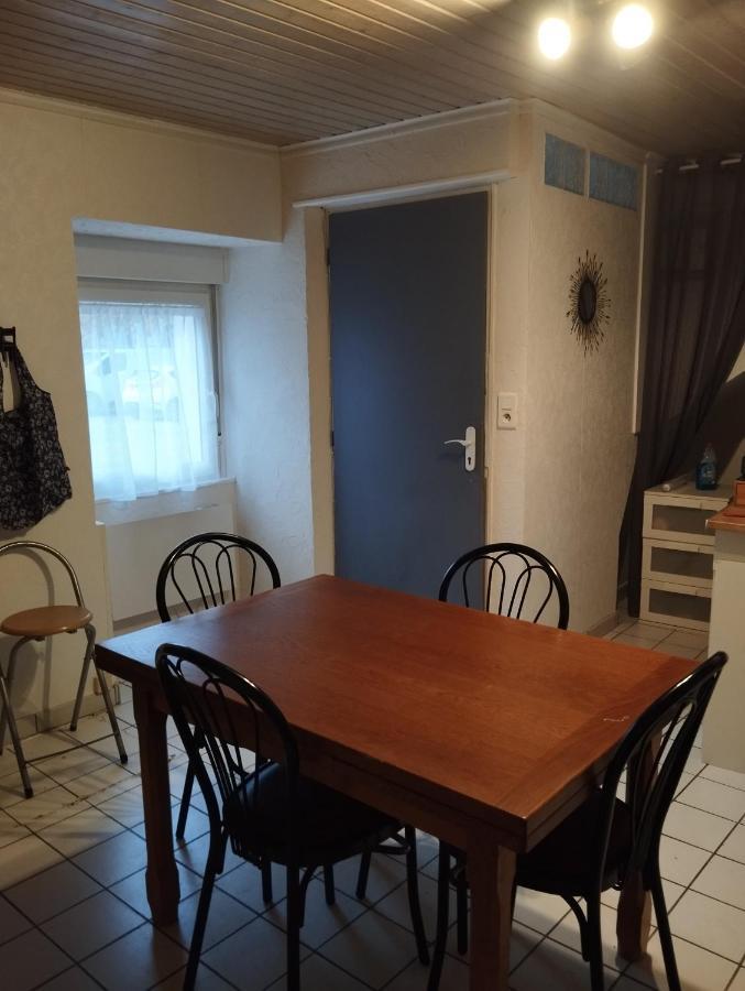 Maison De Village Appartement Rdc Avec Terrasse Gy エクステリア 写真
