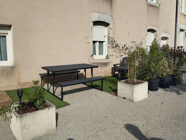 Maison De Village Appartement Rdc Avec Terrasse Gy エクステリア 写真