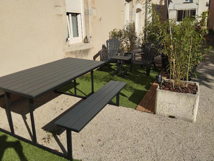 Maison De Village Appartement Rdc Avec Terrasse Gy エクステリア 写真