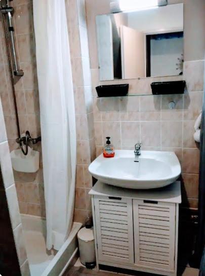 Maison De Village Appartement Rdc Avec Terrasse Gy エクステリア 写真